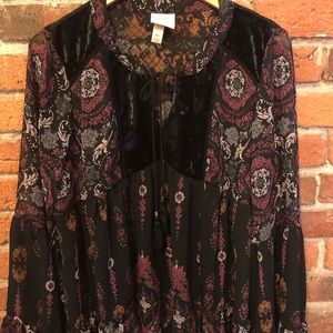 Knox Rose like new black and velvet blouse